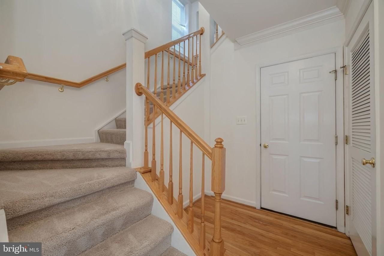 5821 Pearson Ln - Photo 3 of 21