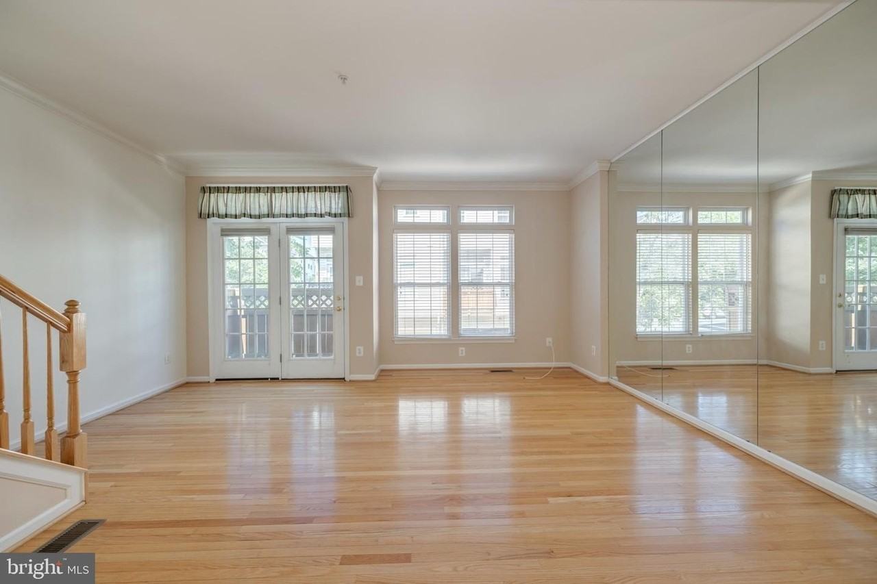 5821 Pearson Ln - Photo 6 of 21