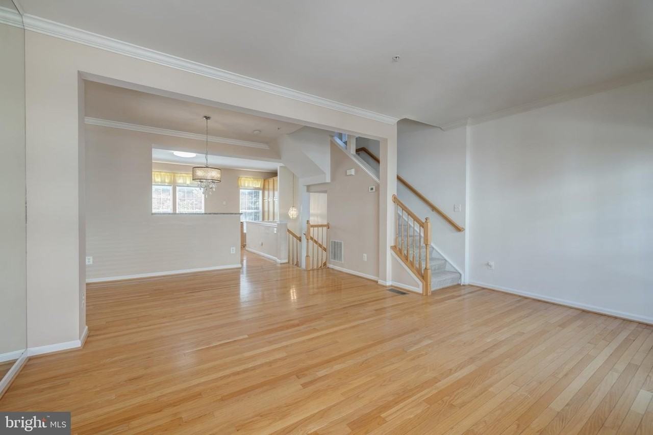 5821 Pearson Ln - Photo 7 of 21