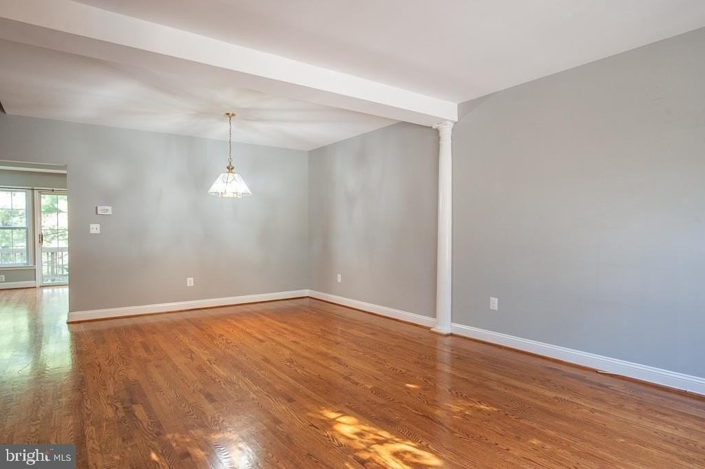 6276 Taliaferro Way - Photo 3 of 33