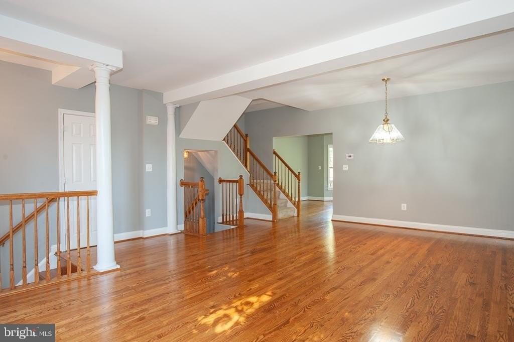 6276 Taliaferro Way - Photo 4 of 33
