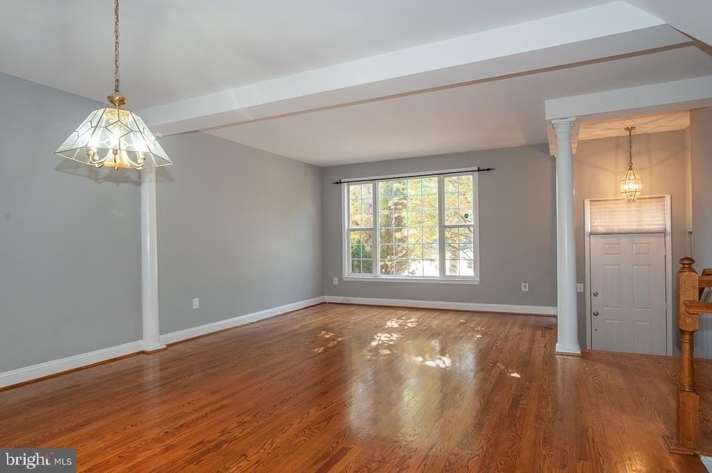 6276 Taliaferro Way - Photo 5 of 33
