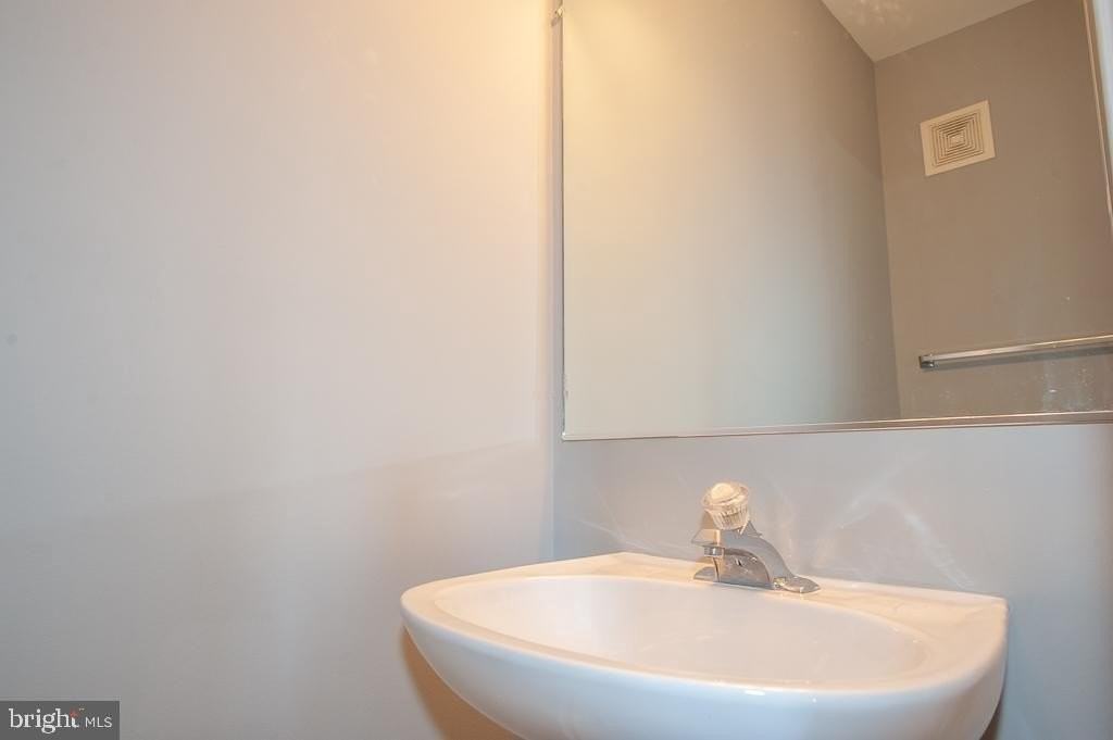 6276 Taliaferro Way - Photo 6 of 33