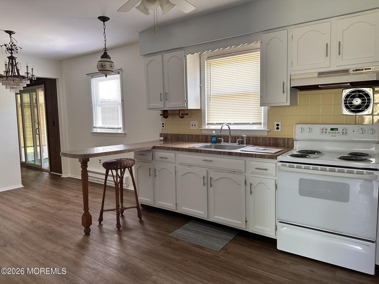 26 Browning Ave - Photo 5 of 14
