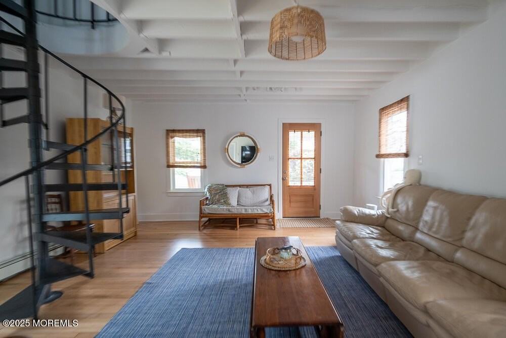 610 Ocean Rd - Photo 5 of 17