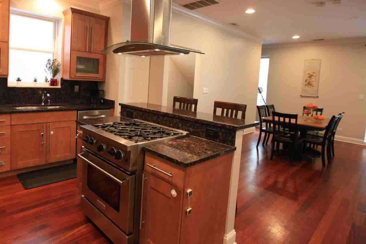 2424 N Southport Ave #B - Photo 4 of 21