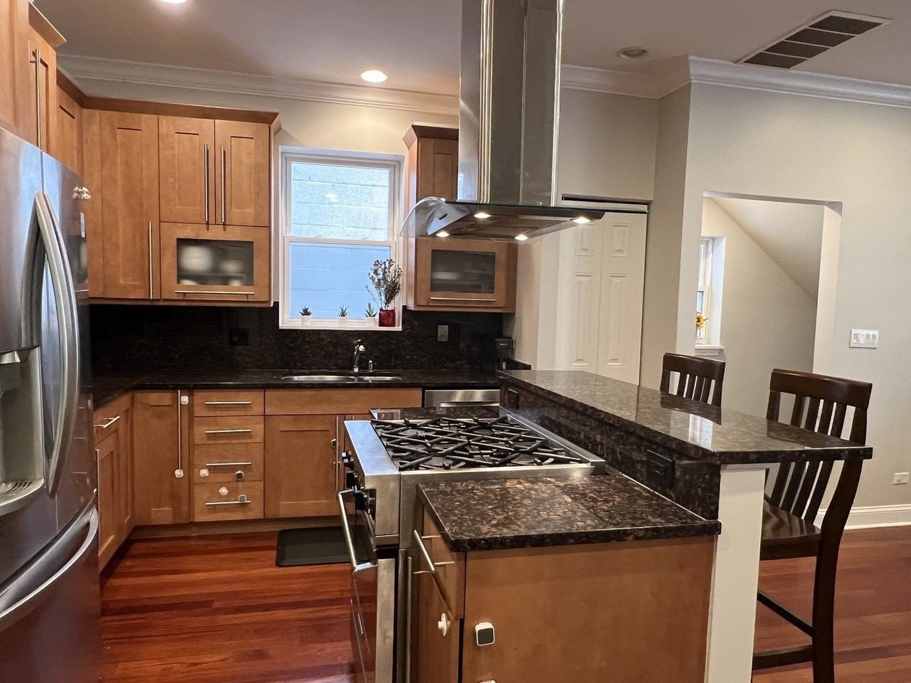 2424 N Southport Ave #B - Photo 5 of 21
