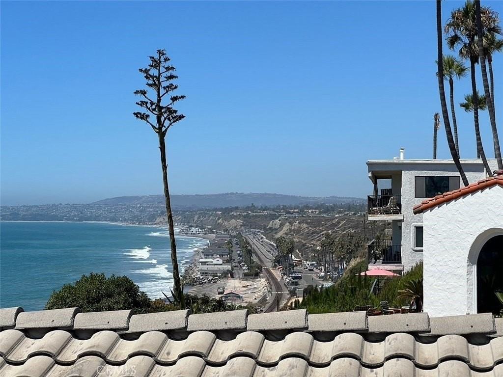 1201 Buena Vis #C - Photo 3 of 3