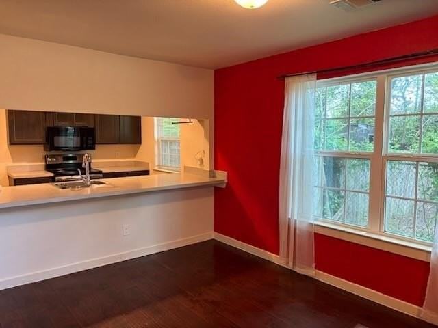 4744 Stokes St - Photo 5 of 20