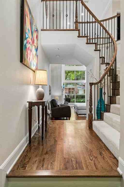 4147 Towne Green Cir - Photo 5 of 37