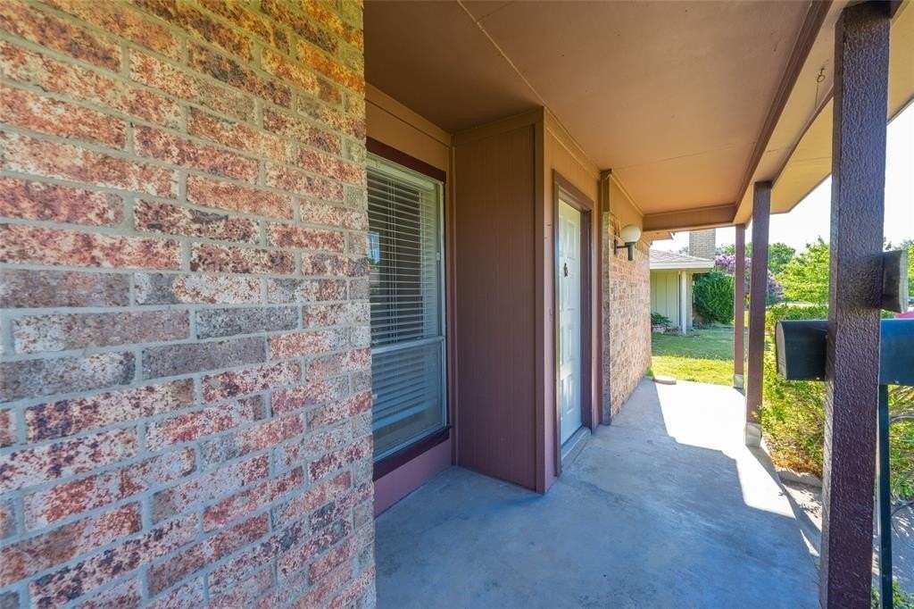 625 Woodhaven Pl - Photo 5 of 28