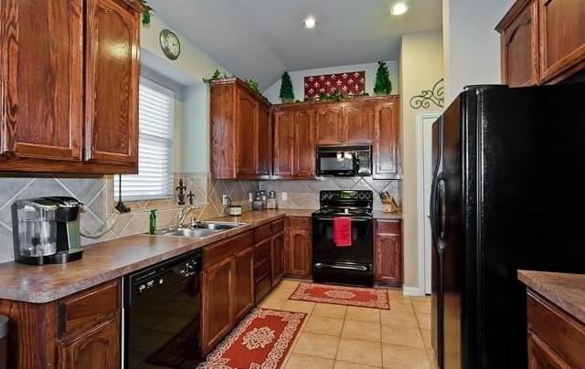 10137 Sanden Dr - Photo 7 of 23