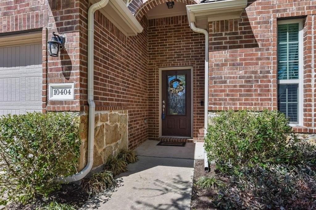 10404 Hidden Haven Dr - Photo 4 of 40