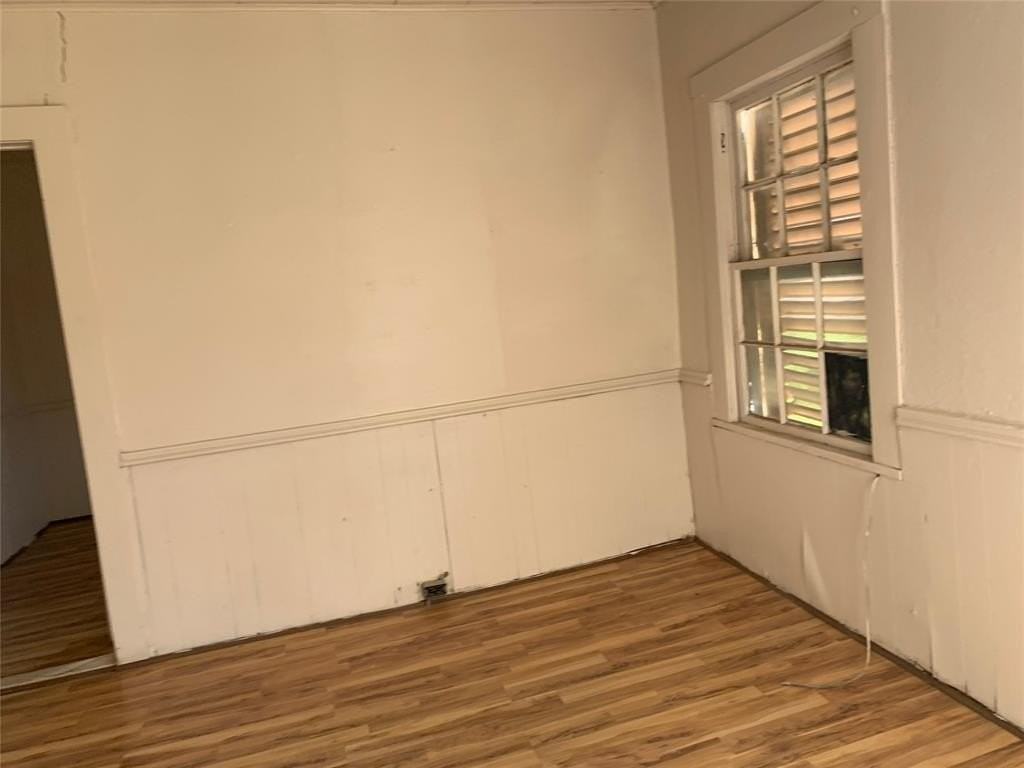 2711 W Walker St #103 - Photo 3 of 8