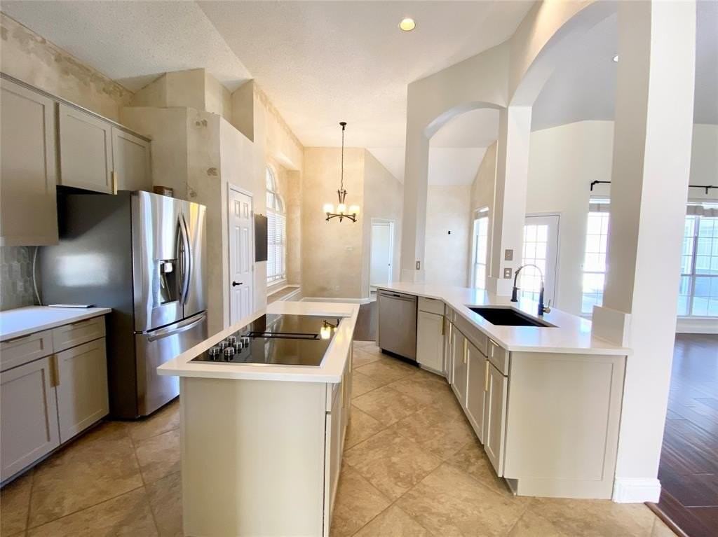 5507 Stonehenge Dr - Photo 5 of 20