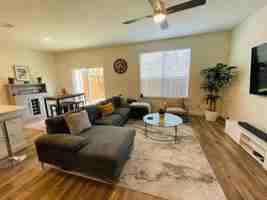 featured image of 1009 Emil Pl