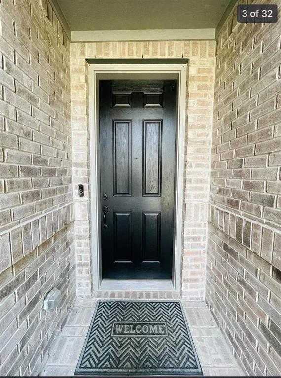 1009 Emil Pl - Photo 3 of 31