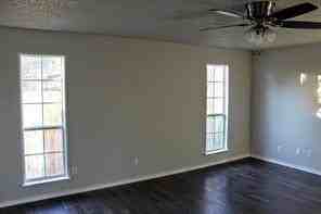 4310 Pineridge Dr - Photo 7 of 10
