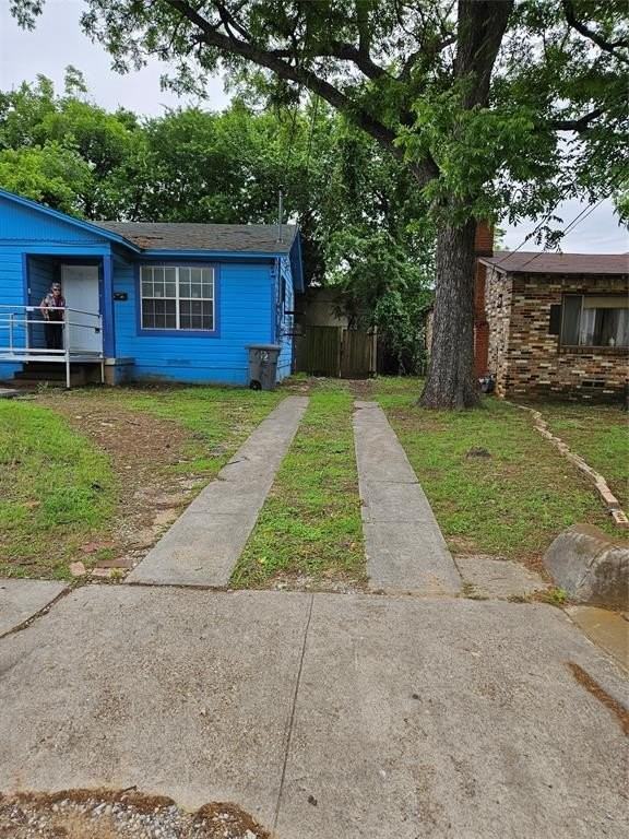 2642 Anderson St - Photo 2 of 20