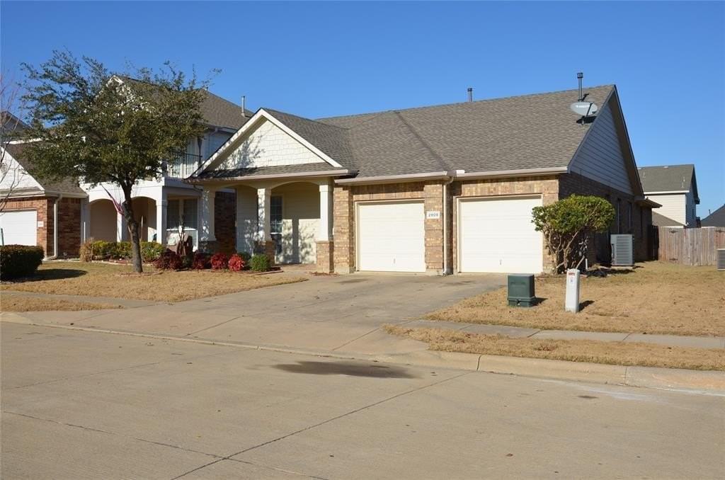 2809 Muskrat Dr - Photo 2 of 27