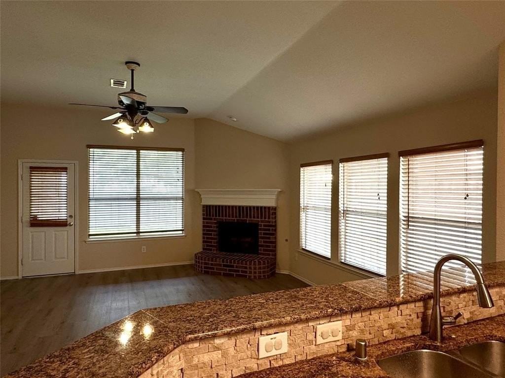 6924 Willow Crest Dr - Photo 4 of 12