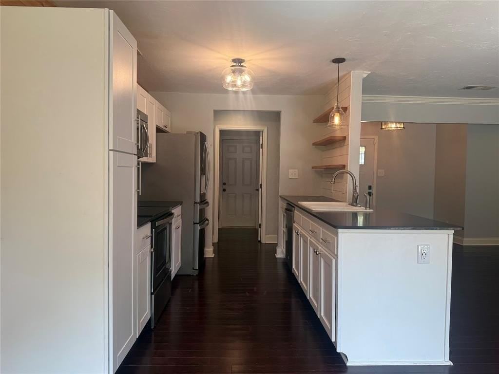 5805 Crestwood Cir W - Photo 5 of 7