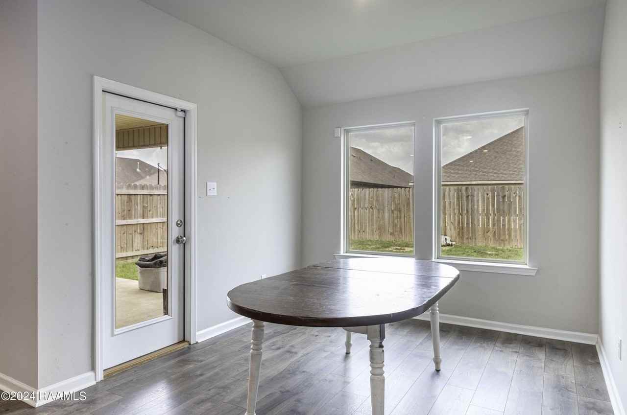 102 Border Ct - Photo 6 of 16