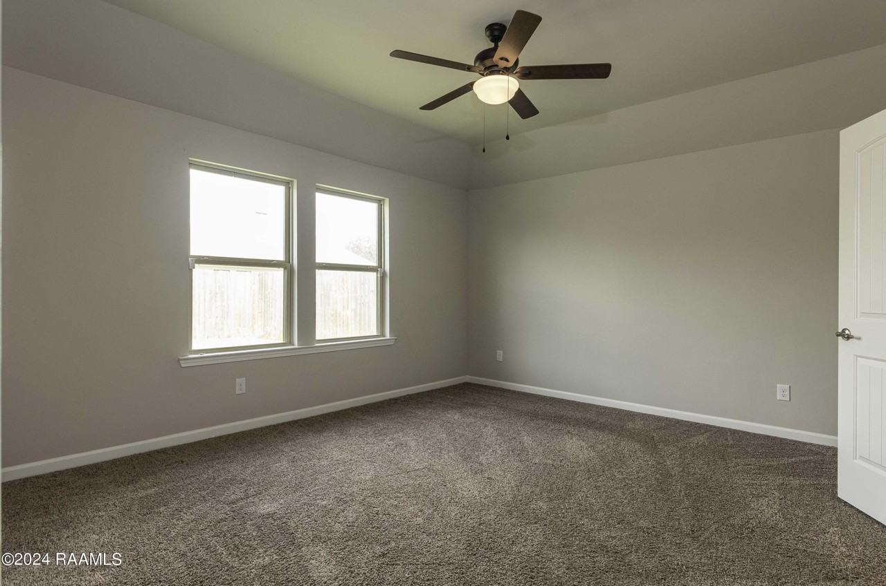 102 Border Ct - Photo 7 of 16