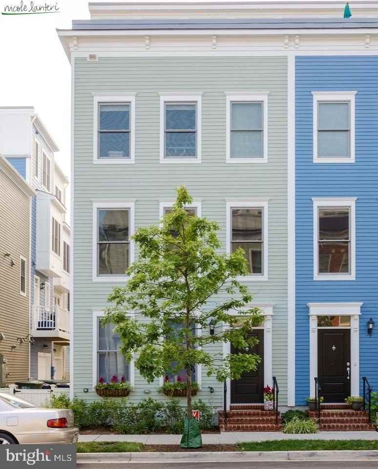 808 N Alfred St