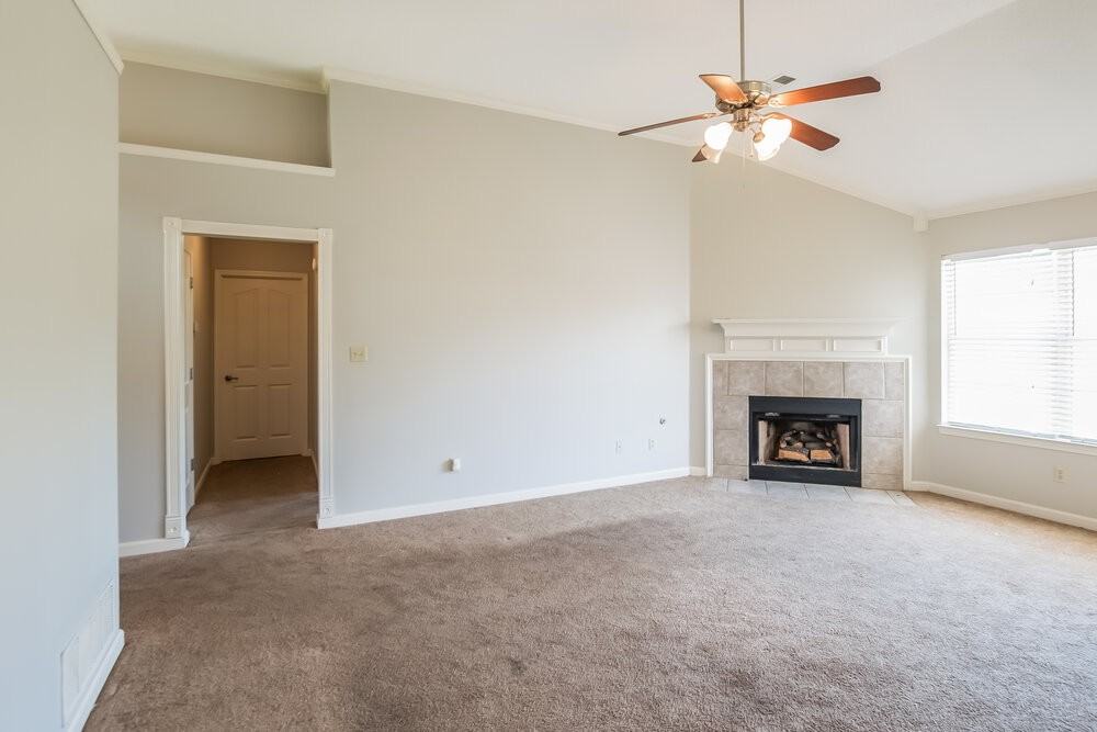 6254 Ravenwood Park N - Photo 2 of 15