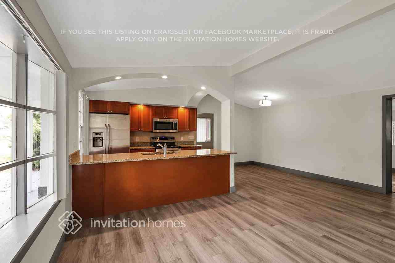 3510 N 35th St - Photo 6 of 22