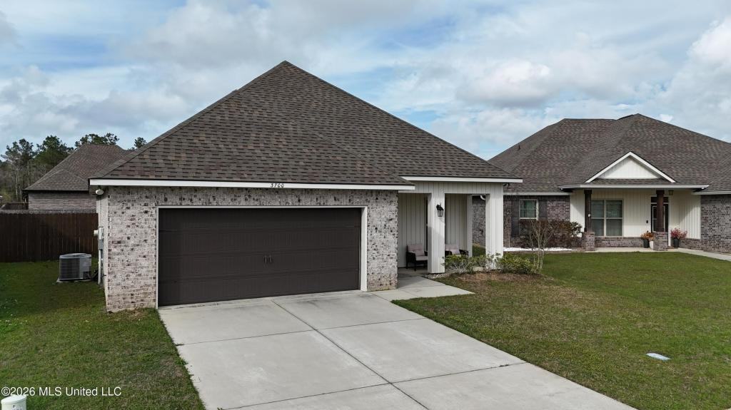 3700 Victor Ln - Photo 2 of 25