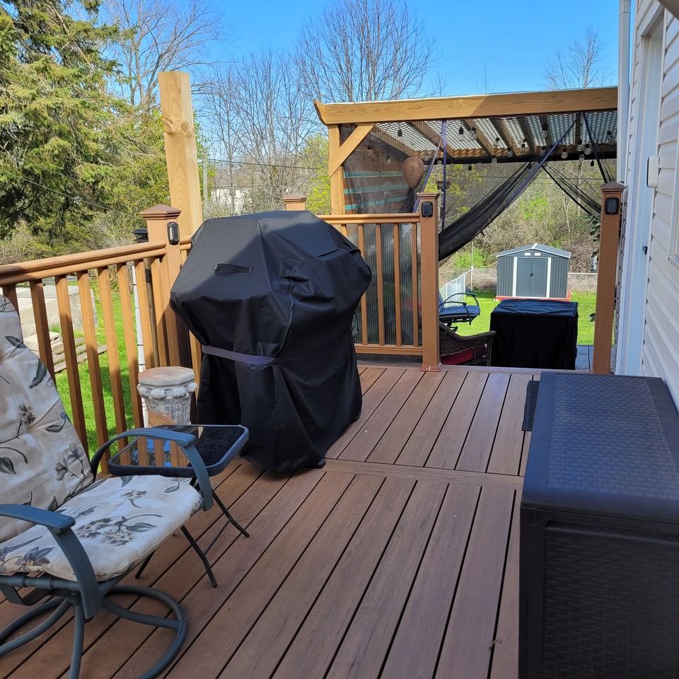 198 Pine Street - Photo 4 of 13