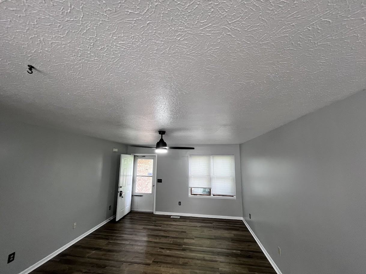 213 Elas Ct #215 - Photo 2 of 17