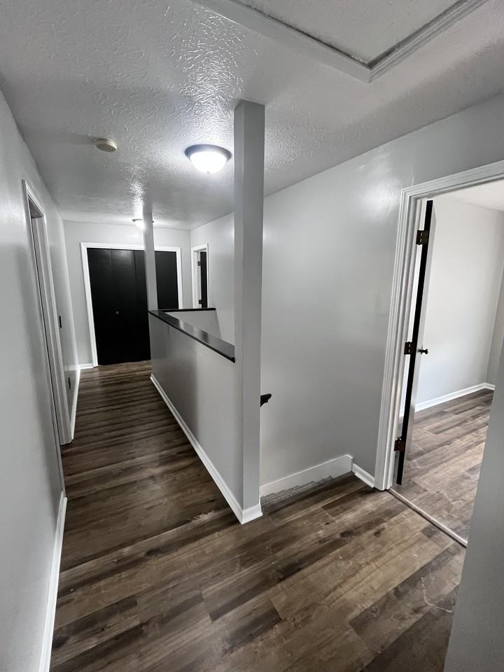 213 Elas Ct #215 - Photo 7 of 17