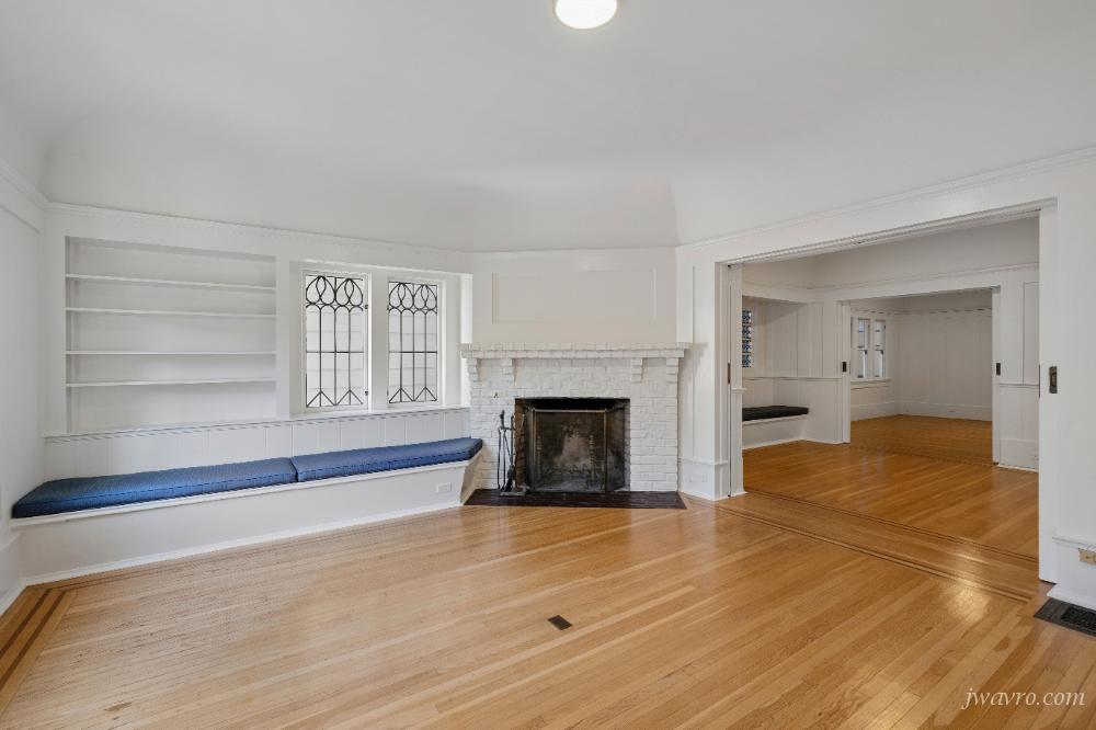 2268 Jackson St - Photo 2 of 18