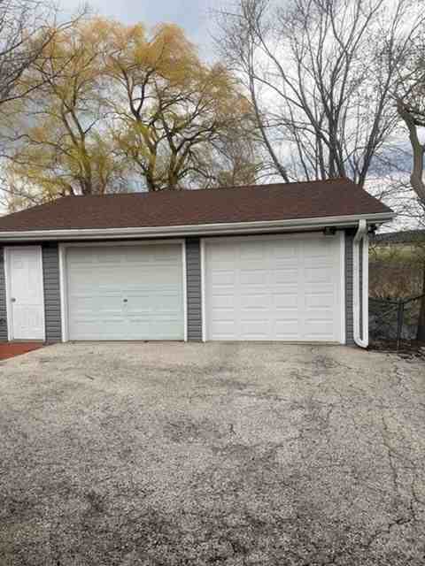 1630 W Greenwood Ave - Photo 2 of 33
