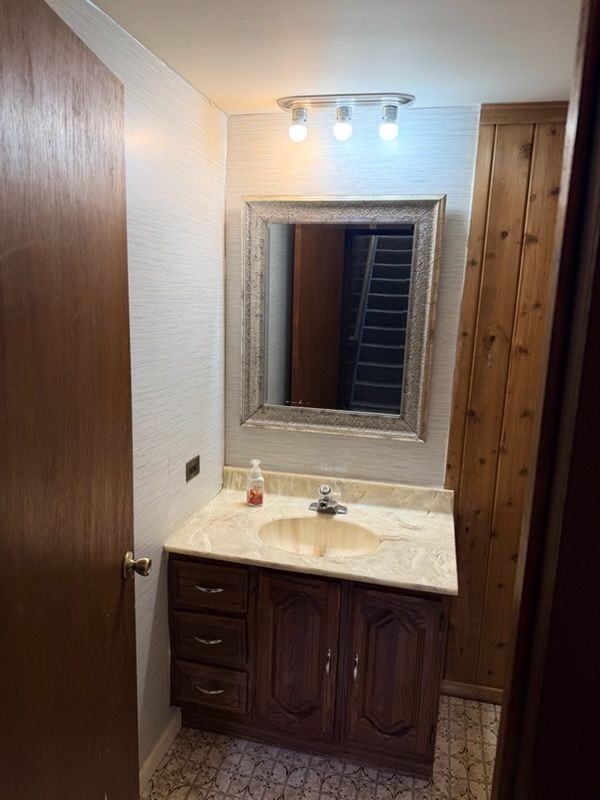 1630 W Greenwood Ave - Photo 7 of 33