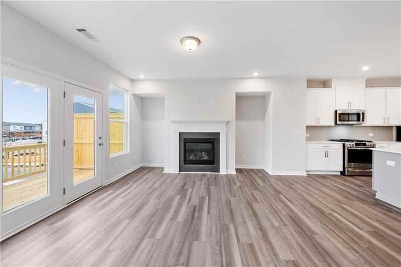 737 Payton Ln - Photo 7 of 19