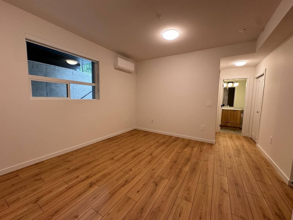 11058 Lockwood Street - Photo 7 of 14