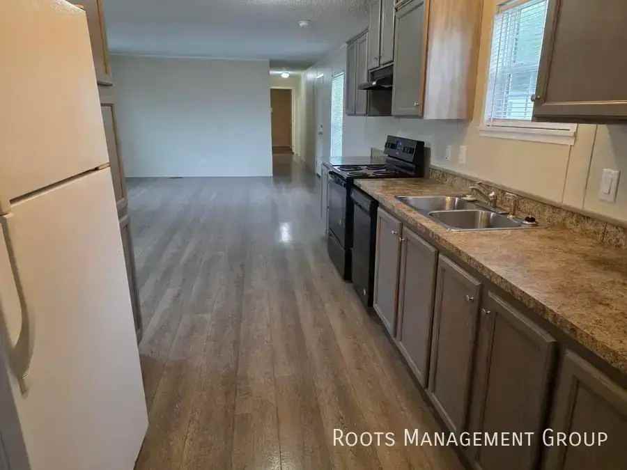 2000 Driftwood St #2000D - Photo 3 of 15
