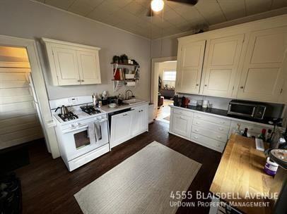 4555 Blaisdell Ave - Photo 3 of 19