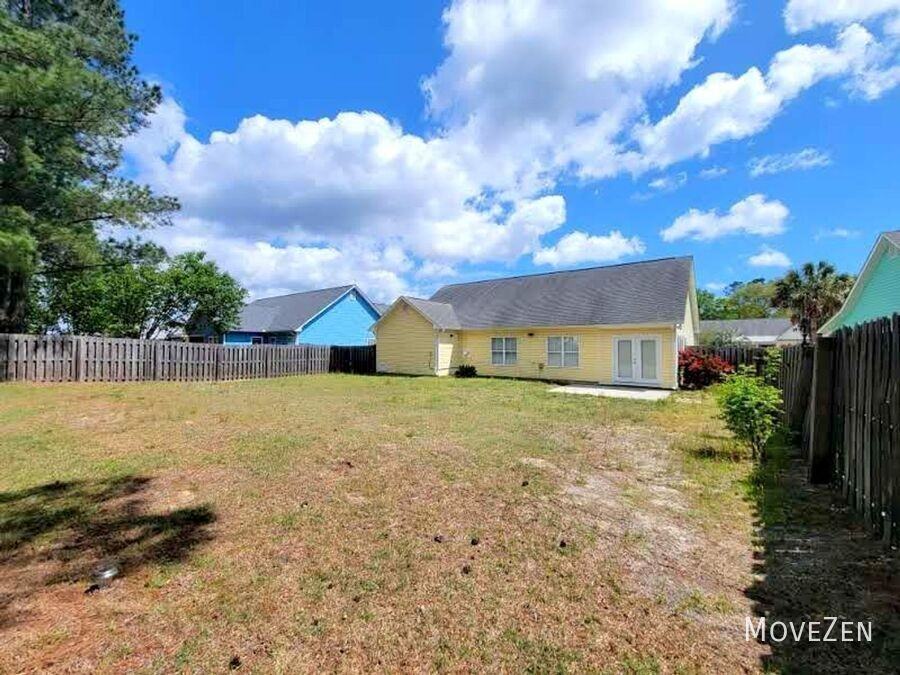 138 S Palm Dr - Photo 2 of 50