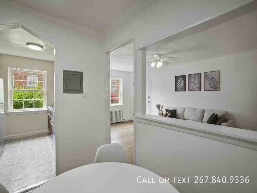 4239 1st St Se #3 - Photo 3 of 25