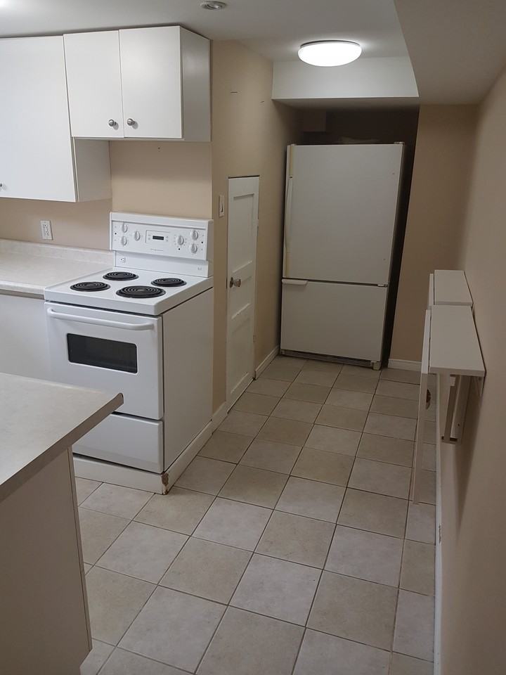 726 West 5th St #2 - Photo 2 of 16