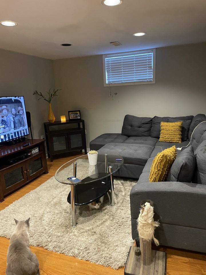 726 West 5th St #2 - Photo 5 of 16