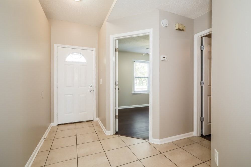 2938 Seans Ct - Photo 4 of 25