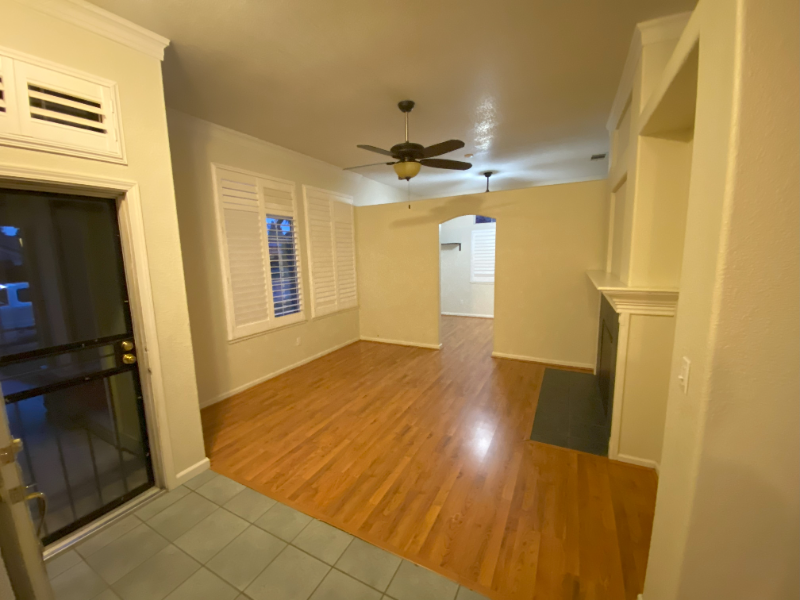 1806 Augusta Ln - Photo 5 of 11