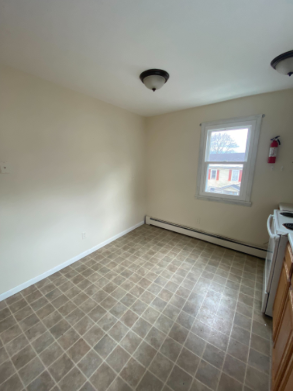 80 Main St - Photo 6 of 25