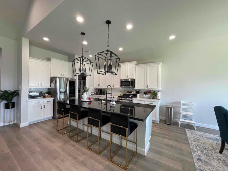 2607 Bayrose Dr - Photo 5 of 20